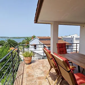 apartmani-vinka.in-istria.net/